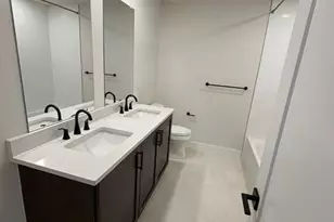 42 Grayson Ln, Downingtown, PA 19335 - Photo 11