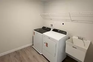 42 Grayson Ln, Downingtown, PA 19335 - Photo 13