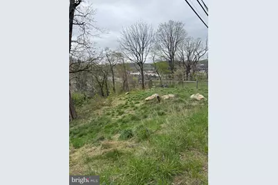 545 S 1st Avenue, Coatesville, PA 19320 - Photo 13