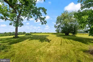 1112 W Bridge St, Spring City, PA 19475 - Photo 17