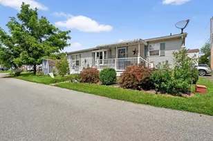 885 Cypress Ave, Spring City, PA 19475 - Photo 3