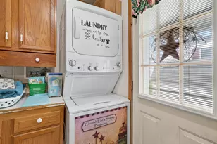 885 Cypress Ave, Spring City, PA 19475 - Photo 23