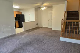 1302 Black Walnut Dr, Phoenixville, PA 19460 - Photo 3