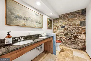 28 W Main St, Elverson, PA 19520 - Photo 9