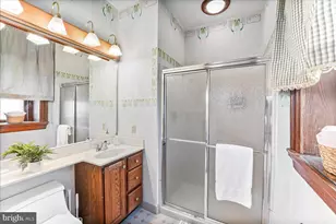 503 W State St, Kennett Square, PA 19348 - Photo 33