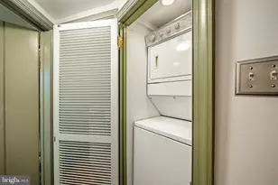 59 E Main St, Elverson, PA 19520 - Photo 33