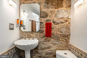 59 E Main St, Elverson, PA 19520 - Photo 15