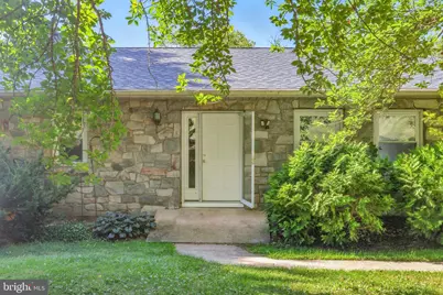 746 W Hoffecker Road, Pottstown, PA 19465 - Photo 3