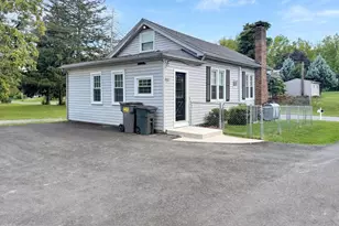 1027 Riverside Dr, Pottstown, PA 19465 - Photo 3