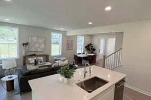 14 Grayson Ln, Downingtown, PA 19335 - Photo 5