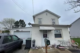 21 Grant St, Phoenixville, PA 19460 - Photo 1