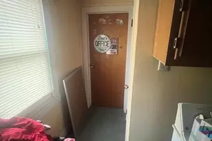 21 Grant St, Phoenixville, PA 19460 - Photo 27