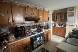 21 Grant St, Phoenixville, PA 19460 - Photo 25