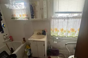 21 Grant St, Phoenixville, PA 19460 - Photo 29