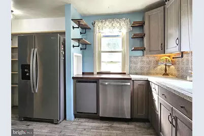 683 N Manor Road, Elverson, PA 19520 - Photo 3