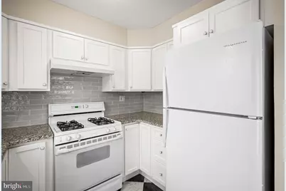 25 Midland Avenue, Berwyn, PA 19312 - Photo 9