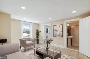 264 Walnut St, Phoenixville, PA 19460 - Photo 1