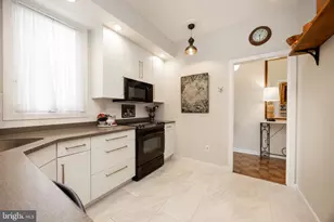 2 Ile Dhuyere, Devon, PA 19333 - Photo 13