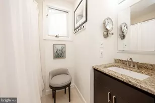 2 Ile Dhuyere, Devon, PA 19333 - Photo 23