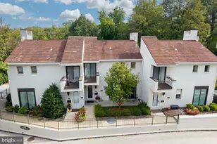 2 Ile Dhuyere, Devon, PA 19333 - Photo 5