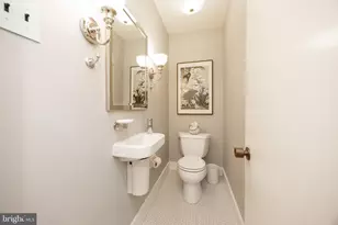 2 Ile Dhuyere, Devon, PA 19333 - Photo 15