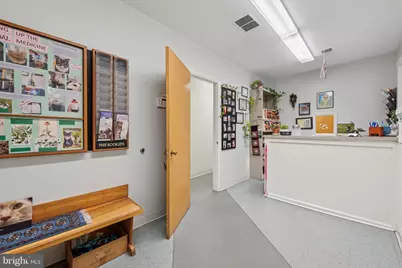 1058 Lancaster, Berwyn, PA 19312 - Photo 5