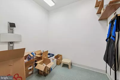 1058 Lancaster, Berwyn, PA 19312 - Photo 25