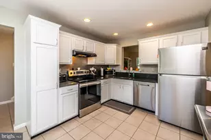 31 N Hawthorne Road N, Coatesville, PA 19320 - Photo 5