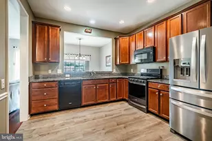 297 N Caldwell Cir, Downingtown, PA 19335 - Photo 9