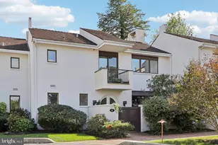 6 Avignon, Devon, PA 19333 - Photo 1