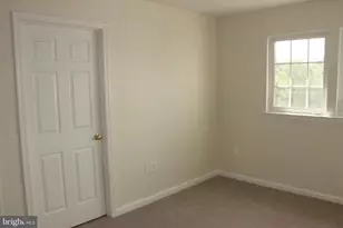 5 N Savanna Dr, Pottstown, PA 19465 - Photo 25