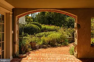 1069 Heartsease Dr, West Chester, PA 19382 - Photo 9