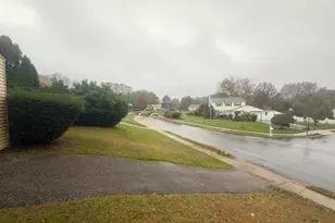 1114 Stoneybrook Ln, West Chester, PA 19382 - Photo 5