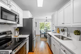 6 Wingstone Ln, Devon, PA 19333 - Photo 9