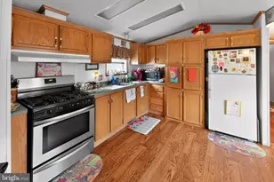 8 Penney Ln, Coatesville, PA 19320 - Photo 5