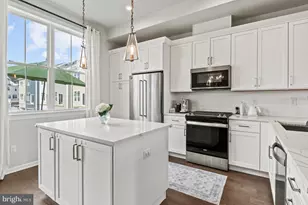 637 Burcham St, Phoenixville, PA 19460 - Photo 13