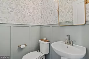 637 Burcham St, Phoenixville, PA 19460 - Photo 17