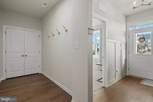 637 Burcham St, Phoenixville, PA 19460 - Photo 3