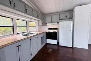 865 Cypress Ave, Spring City, PA 19475 - Photo 5