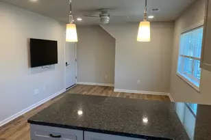 215 E Linden St, Kennett Square, PA 19348 - Photo 9