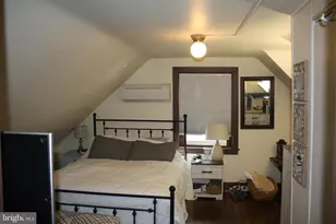 820 W Bridge St, Phoenixville, PA 19460 - Photo 17