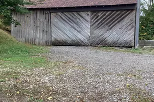 1050 Pike Springs Rd, Phoenixville, PA 19460 - Photo 7