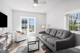 215 E Linden St, Kennett Square, PA 19348 - Photo 5