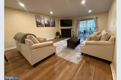 180 Valley Stream Circle, Chesterbrook, PA 19087 - Photo 3