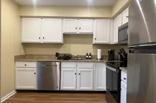 180 Valley Stream Cir, Chesterbrook, PA 19087 - Photo 7