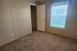 98 Erica Cir, Honey Brook, PA 19344 - Photo 15