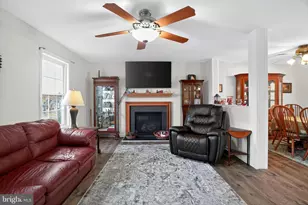 386 Loomis Ave, Coatesville, PA 19320 - Photo 13