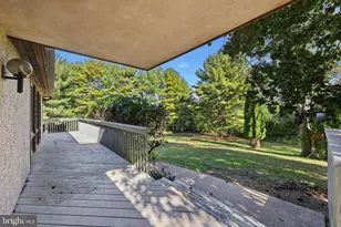 2 Carriage Ln, Chester Springs, PA 19425 - Photo 5