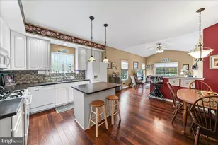 453 E Glenview Dr, West Grove, PA 19390 - Photo 9