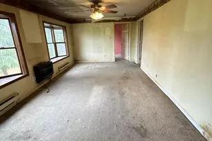 843 N Manor Rd, Honey Brook, PA 19344 - Photo 3